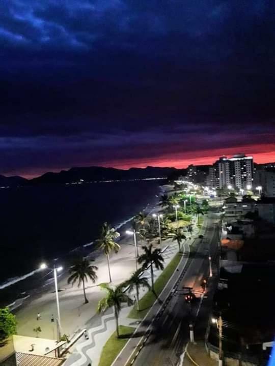 Ap Na Avenida Da Praia Caraguatatuba Εξωτερικό φωτογραφία